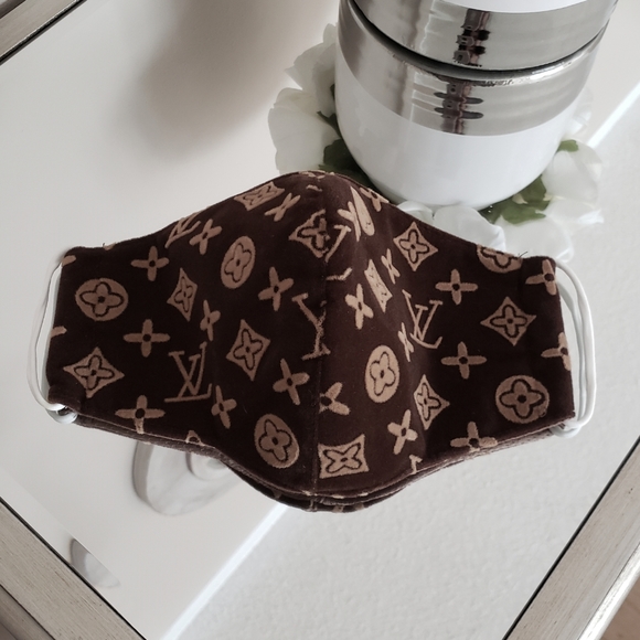 Designer Face Mask 🤎 - Picture 3 of 5